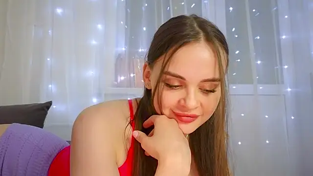 Snapshot of KristenSayles chatting on 02/10/25, 10:30 KristenSayles online show from 02/10/25, 10:30