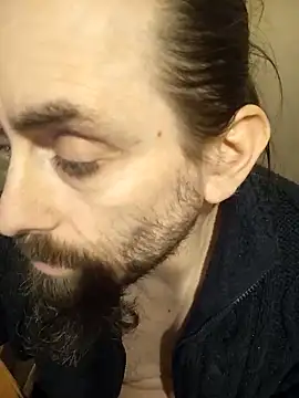 Snapshot of teekoine1 chatting on 01/03/25, 10:40 teekoine1 online show from 01/03/25, 10:40