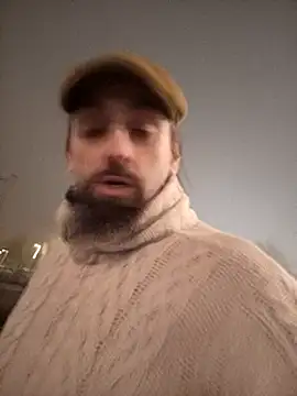 Snapshot of teekoine1 chatting on 01/11/25, 06:01 teekoine1 online show from 01/11/25, 06:01