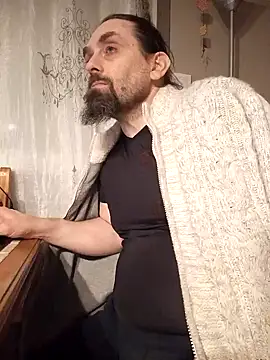 Snapshot of teekoine1 chatting on 02/07/25, 02:40 teekoine1 online show from 02/07/25, 02:40