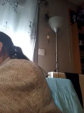 Snapshot of teekoine1 chatting on 03/10/25, 09:32 teekoine1 online show from 03/10/25, 09:32