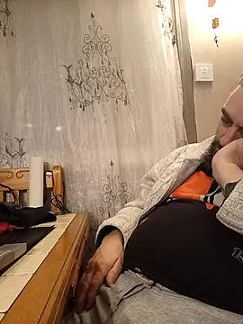 Snapshot of teekoine1 chatting on 11/11/25, 03:06 teekoine1 online show from 11/11/25, 03:06