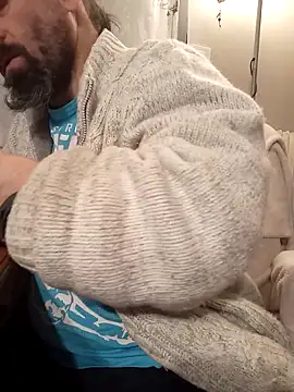 Snapshot of teekoine1 chatting on 11/18/25, 11:15 teekoine1 online show from 11/18/25, 11:15