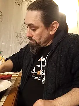 Snapshot of teekoine1 chatting on 12/16/25, 12:26 teekoine1 online show from 12/16/25, 12:26