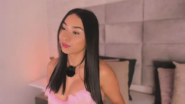 mia crawford online show from 02/17/26, 12:01