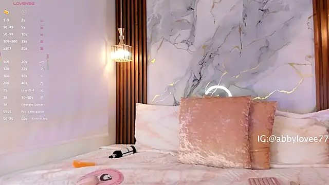 Gabbyy  online show from 12/18/25, 04:24