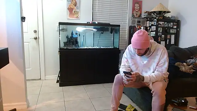 Snapshot of bobbybacala91 chatting on 01/09/25, 05:23 bobbybacala91 online show from 01/09/25, 05:23