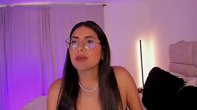 tina olsen07 online show from 04/19/26, 10:01