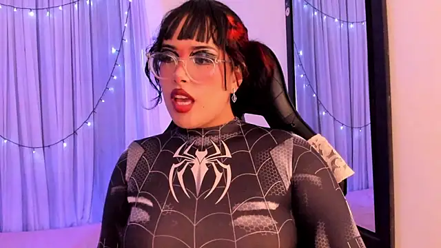 willow poisson online show from 04/19/26, 05:56