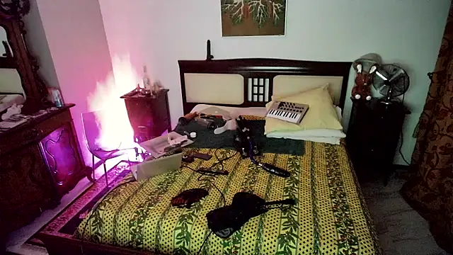 CharlotteVixxens online show from 03/31/26, 11:16