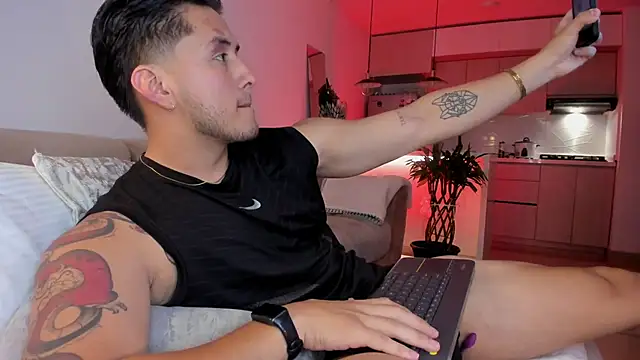 Chriskyle  online show from 10/17/25, 12:25