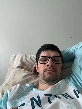 Snapshot of Juliano2289 chatting on 07/08/26, 05:39 Juliano2289 online show from 07/08/26, 05:39