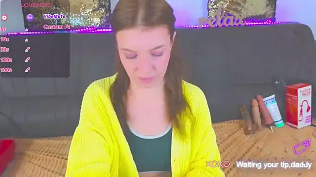 Snapshot of AlexaStoun chatting on 01/11/25, 01:43 AlexaStoun online show from 01/11/25, 01:43