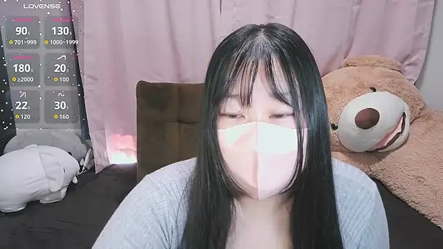 yuinyan3150 online show from 09/21/25, 04:47