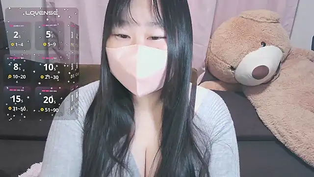 yuinyan3150 online show from 03/18/26, 09:51