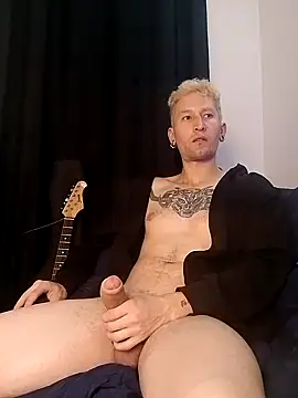 Snapshot of Vlad_goetia chatting on 10/22/25, 11:15 Vlad goetia online show from 10/22/25, 11:15