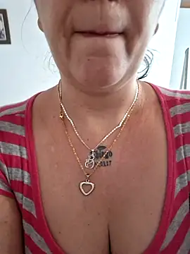 Snapshot of Gimena41 chatting on 09/11/25, 03:45 Gimena41 online show from 09/11/25, 03:45