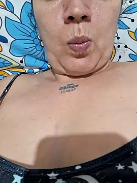 Snapshot of Gimena41 chatting on 01/16/26, 01:53 Gimena41 online show from 01/16/26, 01:53