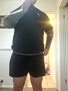 Snapshot of iang6348 chatting on 09/18/25, 08:55 iang6348 online show from 09/18/25, 08:55