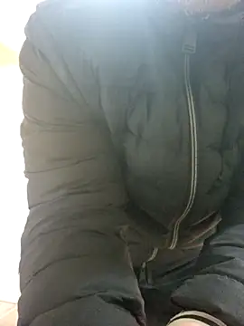 Snapshot of iang6348 chatting on 11/15/25, 05:42 iang6348 online show from 11/15/25, 05:42