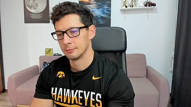 BrutusK08 online show from 11/18/25, 05:34