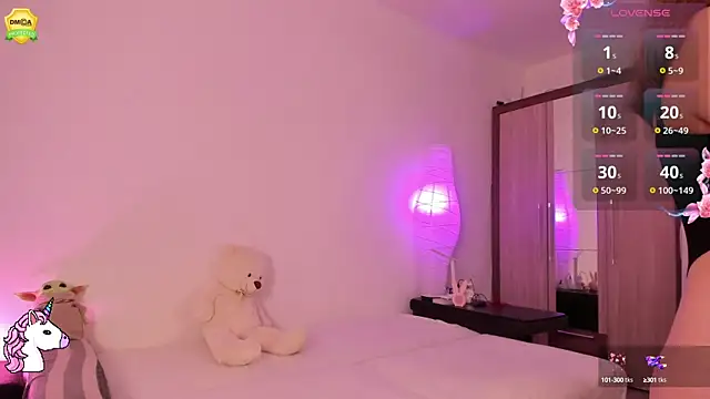 EvaUniporn online show from 09/26/25, 12:42