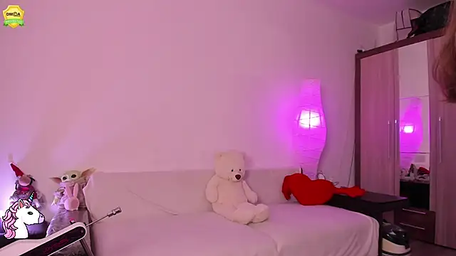 EvaUniporn online show from 05/18/26, 05:08