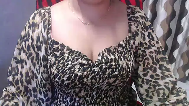 Snapshot of Kaur_Jannat chatting on 01/02/25, 06:12 Kaur Jannat online show from 01/02/25, 06:12