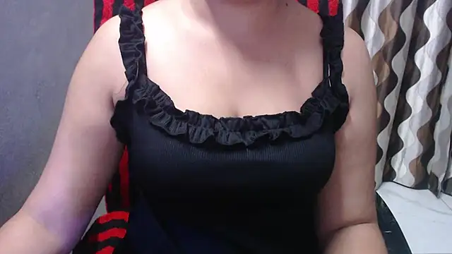 Snapshot of Kaur_Jannat chatting on 01/09/25, 06:04 Kaur Jannat online show from 01/09/25, 06:04