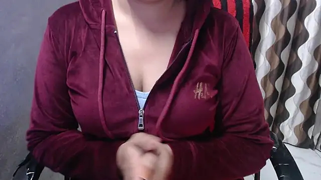 Snapshot of Kaur_Jannat chatting on 01/11/25, 05:51 Kaur Jannat online show from 01/11/25, 05:51