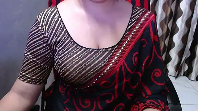 Snapshot of Kaur_Jannat chatting on 01/30/25, 06:00 Kaur Jannat online show from 01/30/25, 06:00