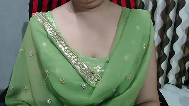 Snapshot of Kaur_Jannat chatting on 01/31/25, 06:03 Kaur Jannat online show from 01/31/25, 06:03