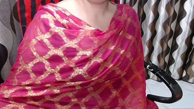 Snapshot of Kaur_Jannat chatting on 02/04/25, 09:20 Kaur Jannat online show from 02/04/25, 09:20
