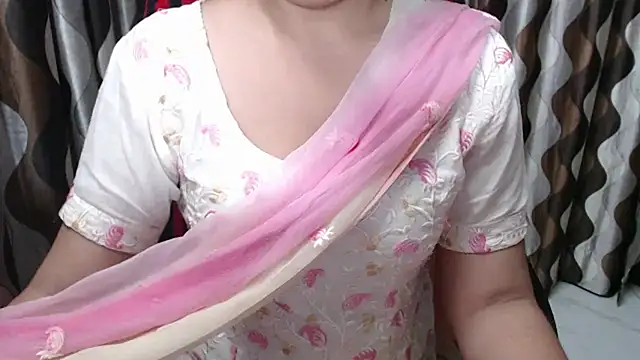 Snapshot of Kaur_Jannat chatting on 02/17/25, 10:25 Kaur Jannat online show from 02/17/25, 10:25