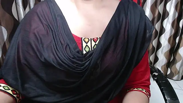 Snapshot of Kaur_Jannat chatting on 02/20/25, 06:24 Kaur Jannat online show from 02/20/25, 06:24