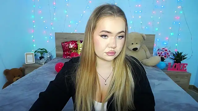 Snapshot of StacyYellig chatting on 01/15/25, 06:12 StacyYellig online show from 01/15/25, 06:12