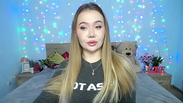 Snapshot of StacyYellig chatting on 01/26/25, 02:35 StacyYellig online show from 01/26/25, 02:35