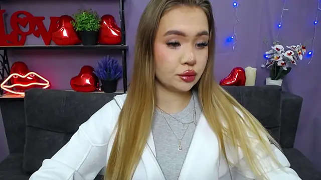 Snapshot of StacyYellig chatting on 03/04/25, 11:54 StacyYellig online show from 03/04/25, 11:54