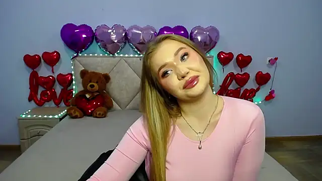 Snapshot of StacyYellig chatting on 03/06/25, 02:19 StacyYellig online show from 03/06/25, 02:19