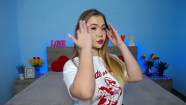 Snapshot of StacyYellig chatting on 03/11/25, 06:21 StacyYellig online show from 03/11/25, 06:21