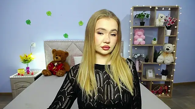 Snapshot of StacyYellig chatting on 03/18/25, 05:20 StacyYellig online show from 03/18/25, 05:20