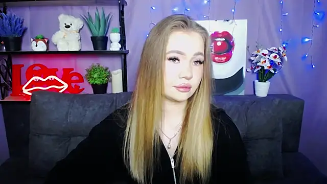 Snapshot of StacyYellig chatting on 03/22/25, 11:42 StacyYellig online show from 03/22/25, 11:42