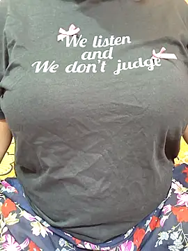 CUTE SOPHIA- online show from 10/04/25, 11:03