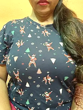 CUTE SOPHIA- online show from 04/10/26, 01:00