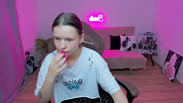 HelloRoxy online show from 09/28/25, 06:57