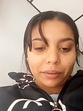 stefanie010 online show from 12/07/24, 07:32