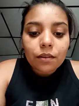 stefanie010 online show from 12/23/24, 03:33