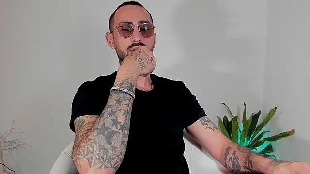 Baddfuckerr online show from 01/23/25, 08:13