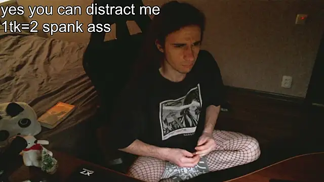 izilizi 23 online show from 12/17/24, 07:37