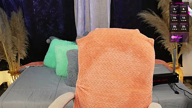 Snapshot of isaibanez chatting on 01/28/25, 01:05 isaibanez online show from 01/28/25, 01:05